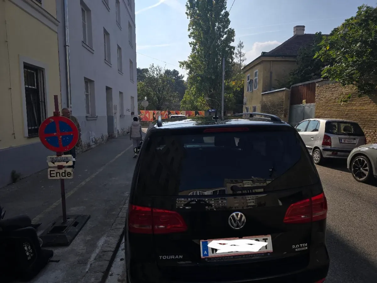 Volkswagen Touran 2013 photo 3