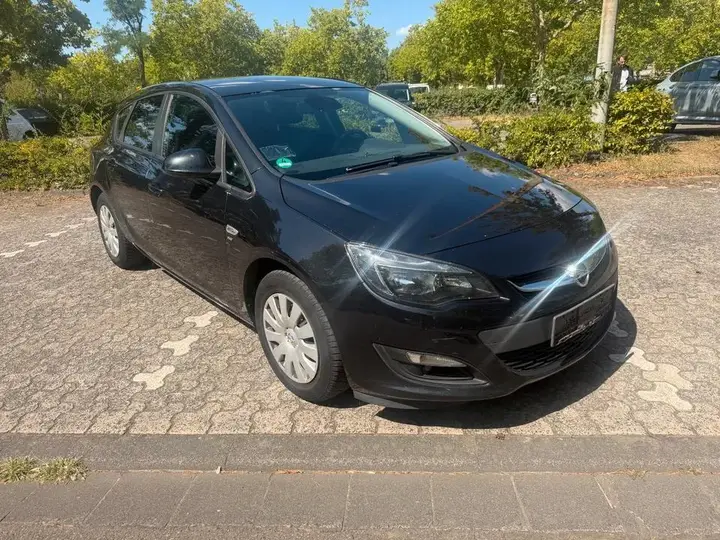 Opel Astra J