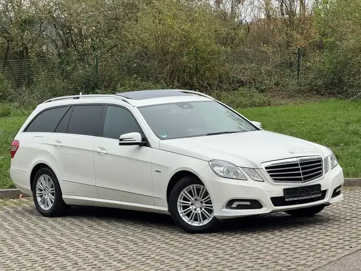 Mercedes-Benz E 250 Cgi T Blueefficiency