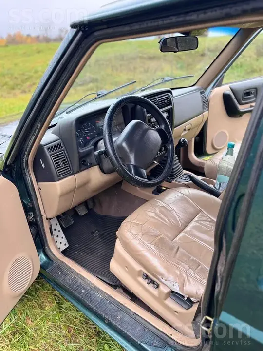 Jeep Cherokee 2001 photo 2