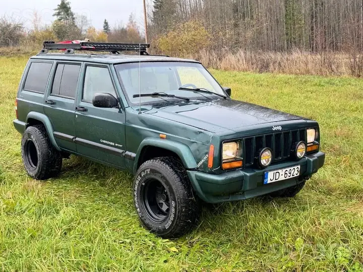 Jeep Cherokee 2001 photo 3