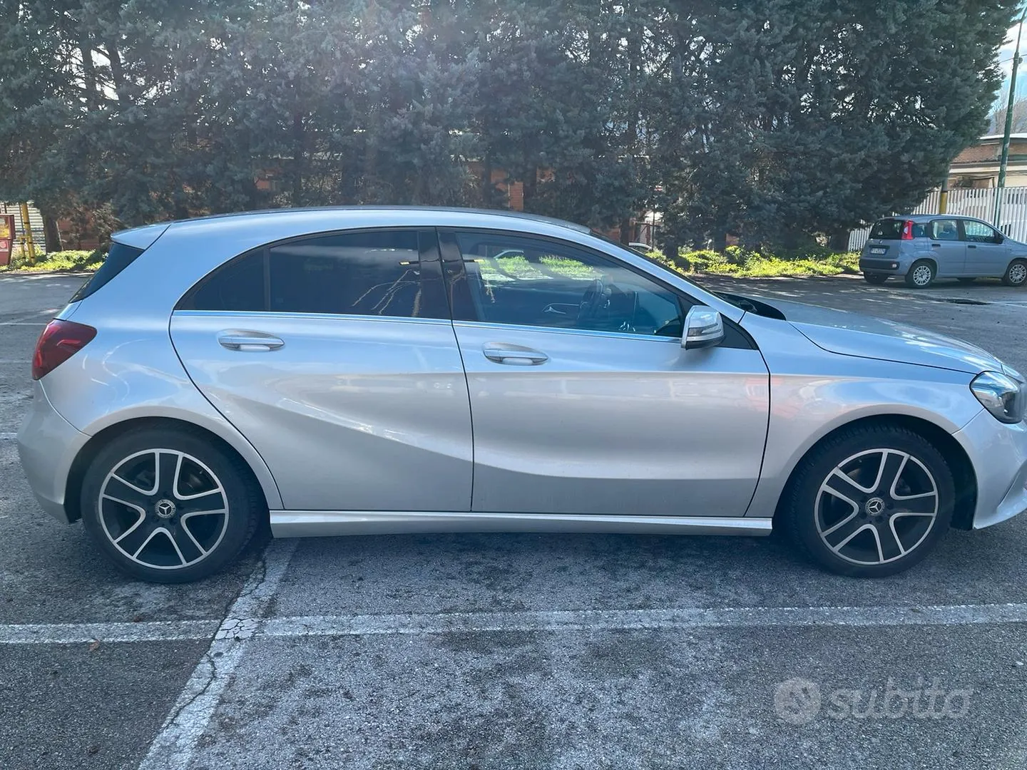 Mercedes-Benz A-Class 2016 photo 4