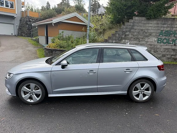 Audi A3 2017 photo 2