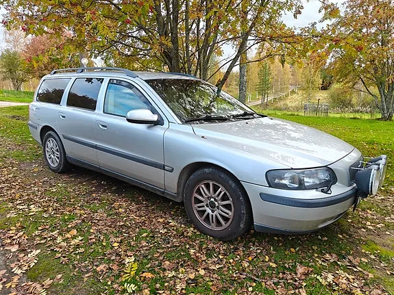 Volvo V70 2001 photo 2