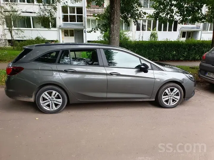 Opel Astra 2021 photo 2