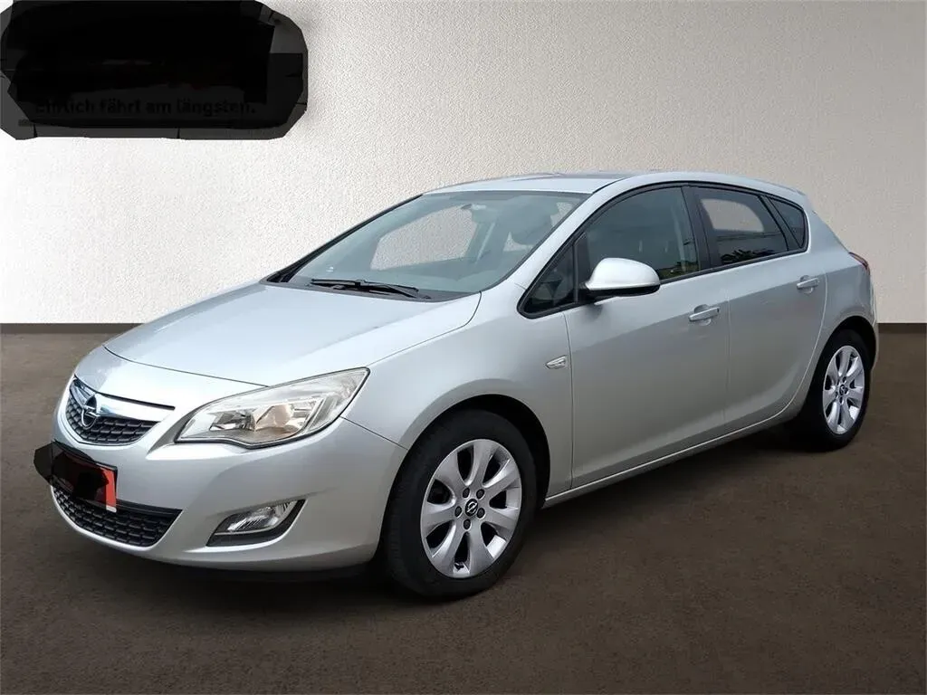 Opel Astra 2012 photo 3