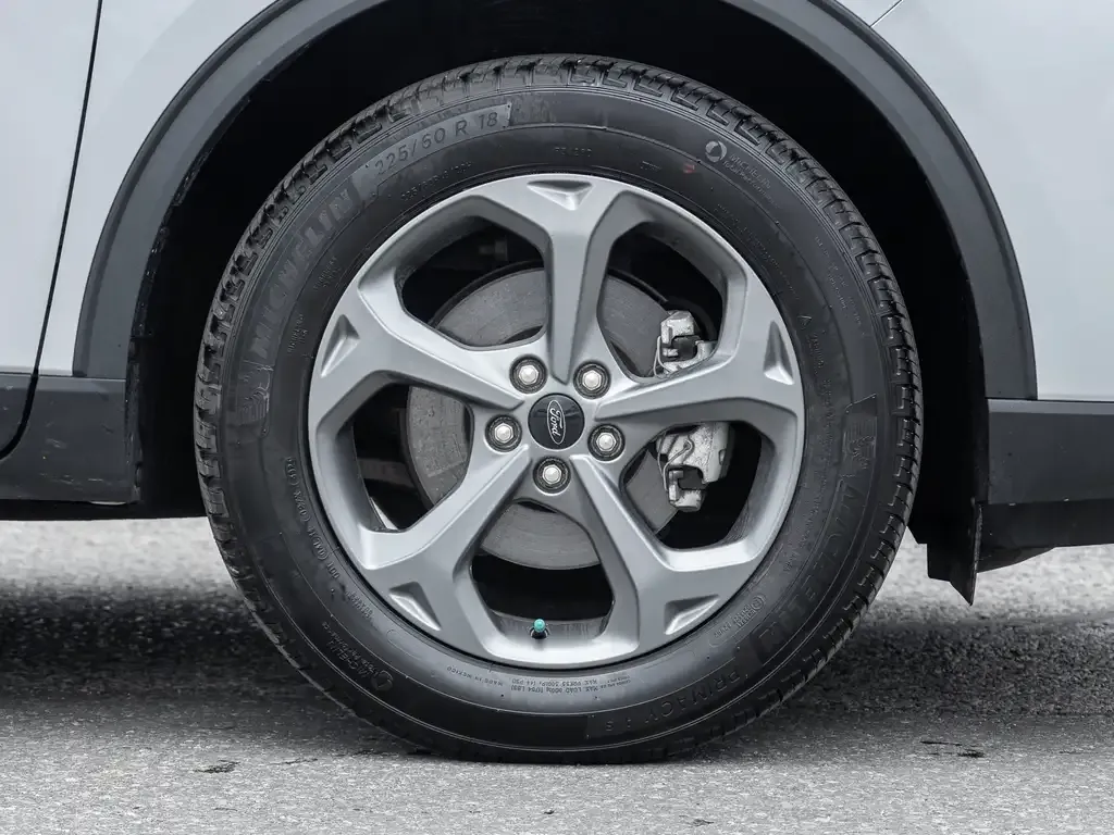 Ford Escape 2025 photo 3