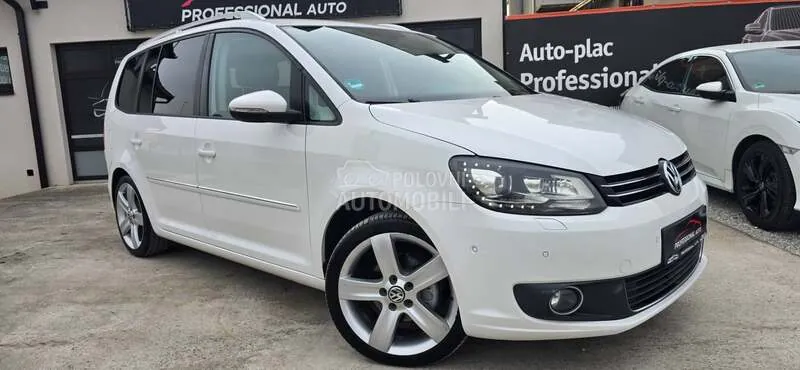 Volkswagen Touran 2012 photo 3