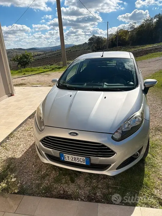 Ford Fiesta 2015 photo 5