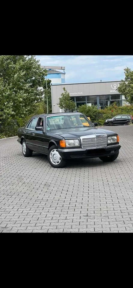 Mercedes-Benz W126
