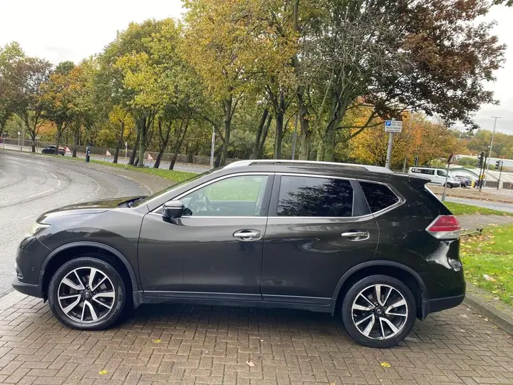 Nissan X-Trail 2015 photo 4