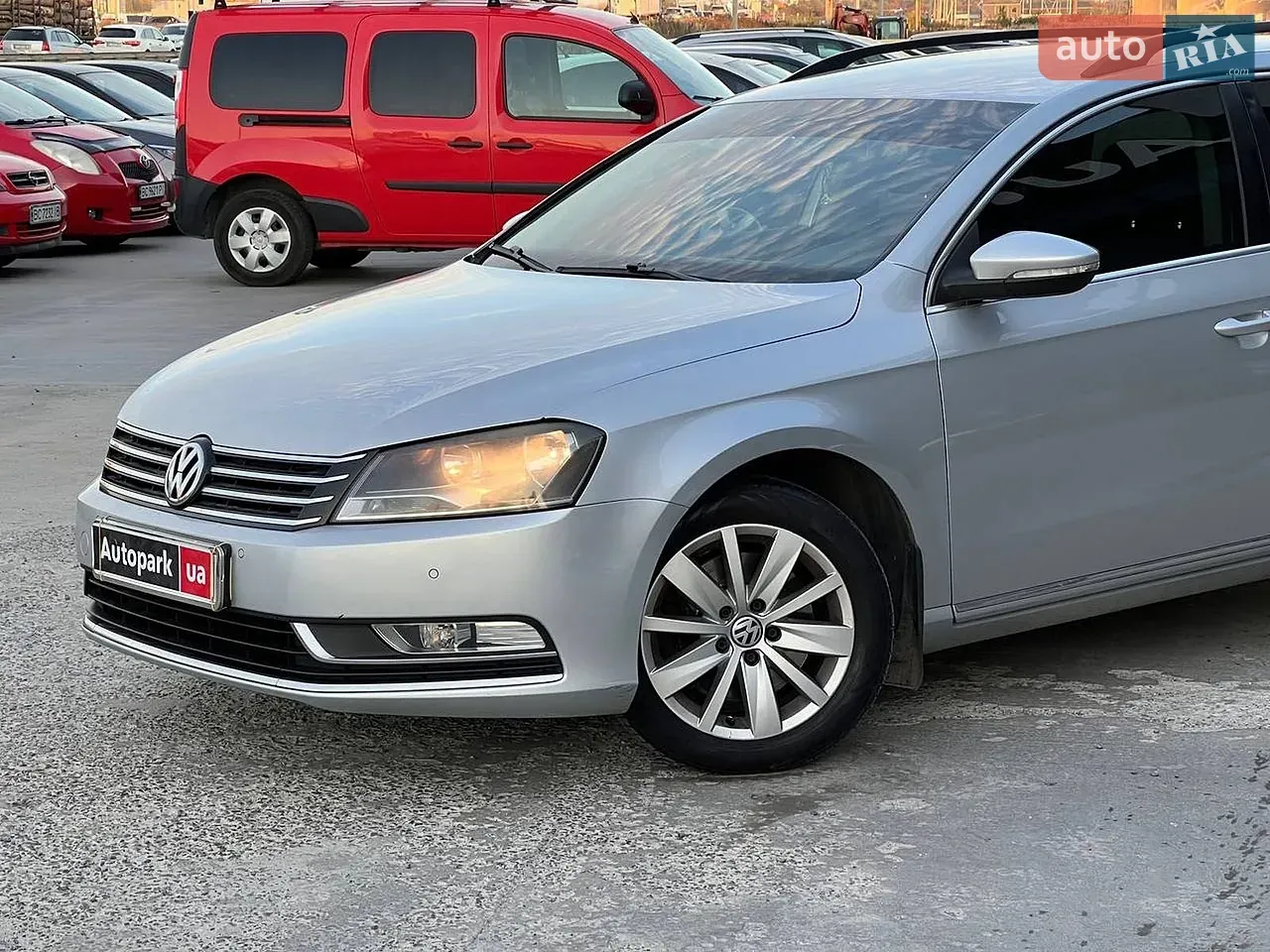 Volkswagen Passat 2014 photo 2