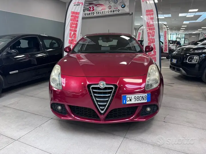 Alfa Romeo Giulietta 2010 photo 2