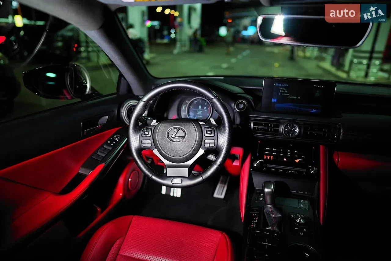 Lexus Is 2021 photo 5
