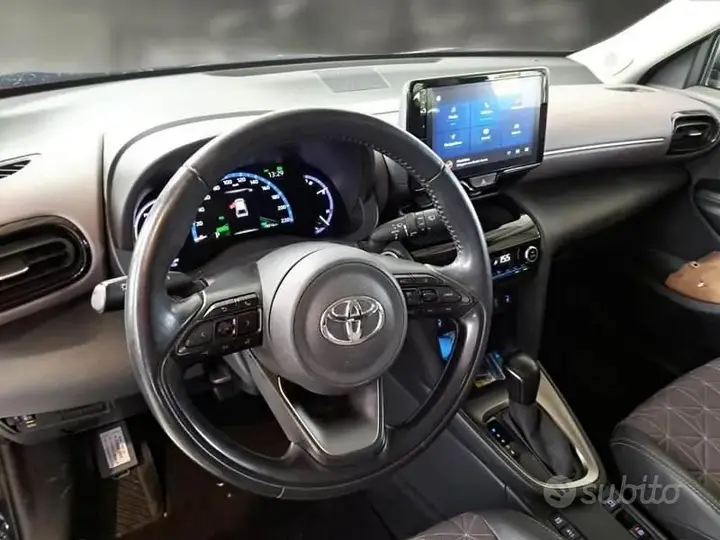Toyota Yaris Cross 2022 photo 3