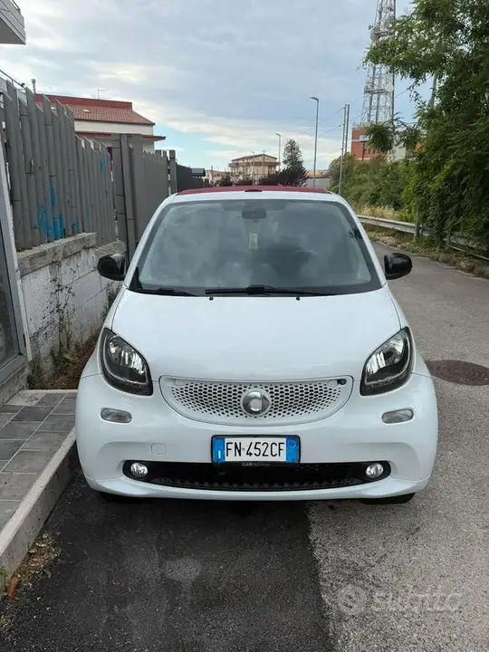 Smart Fortwo 2018 photo 2