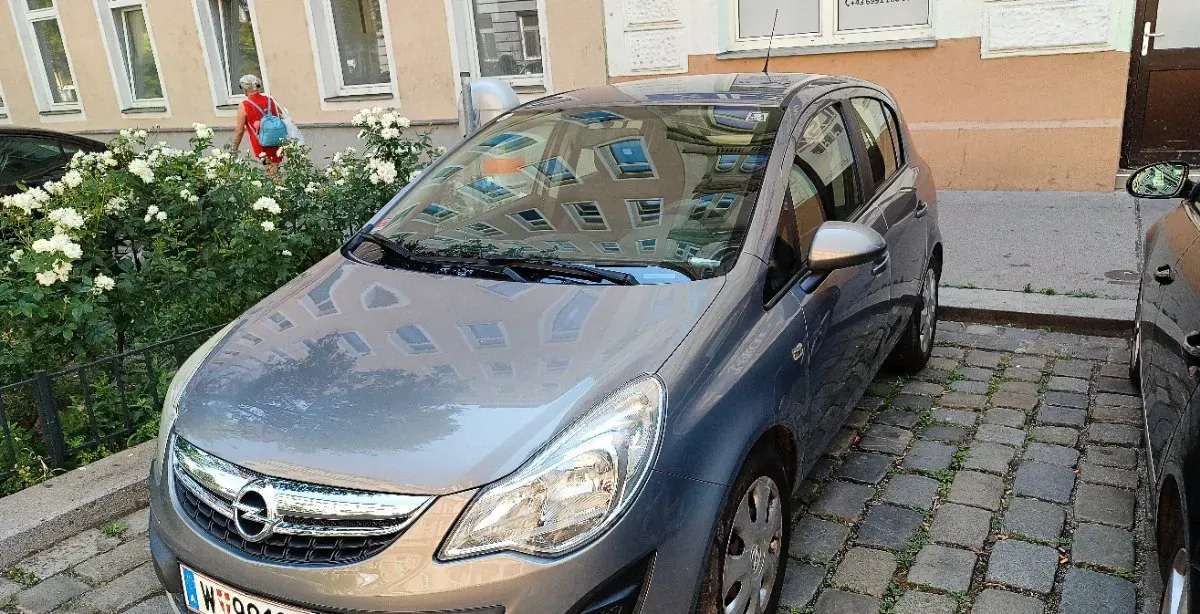 Opel Corsa 2012 photo 3