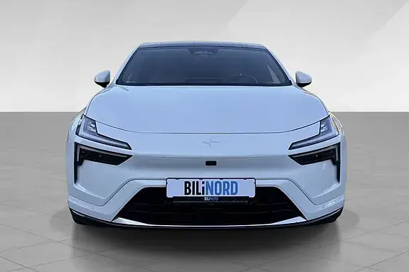 Polestar 4 2025 photo 2