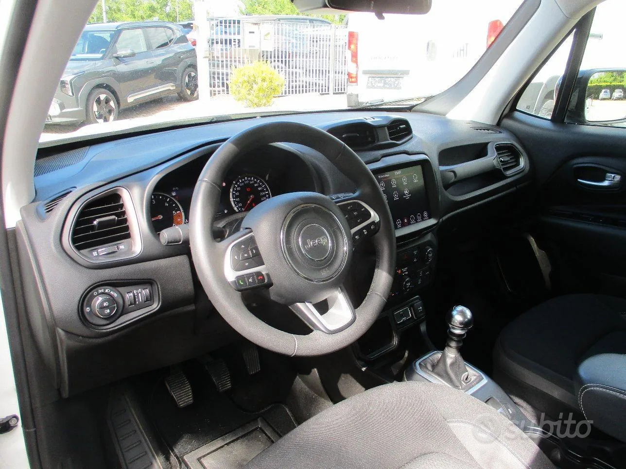 Jeep Renegade 2023 photo 5
