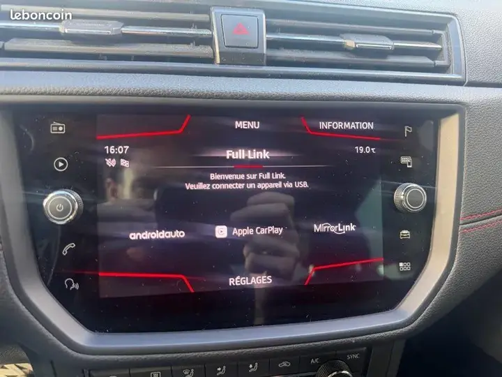 Seat Arona 2018 photo 5