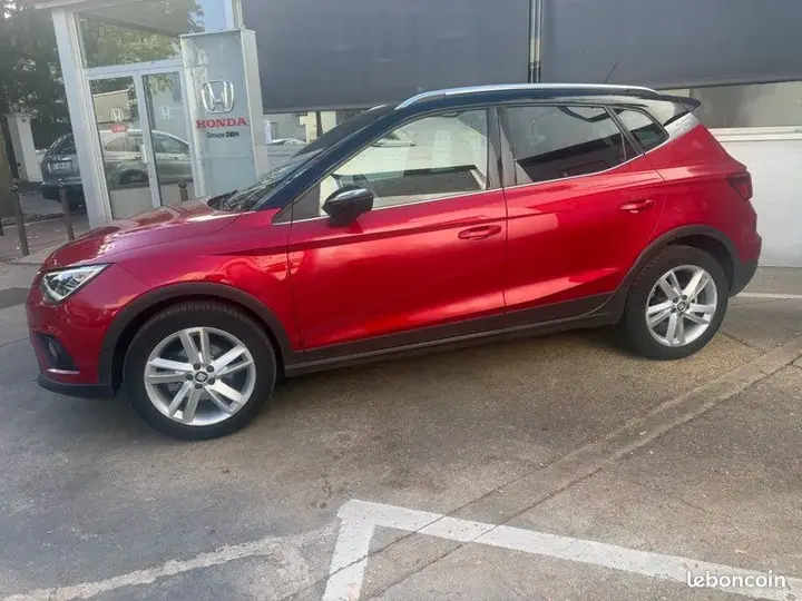 Seat Arona 2018 photo 2