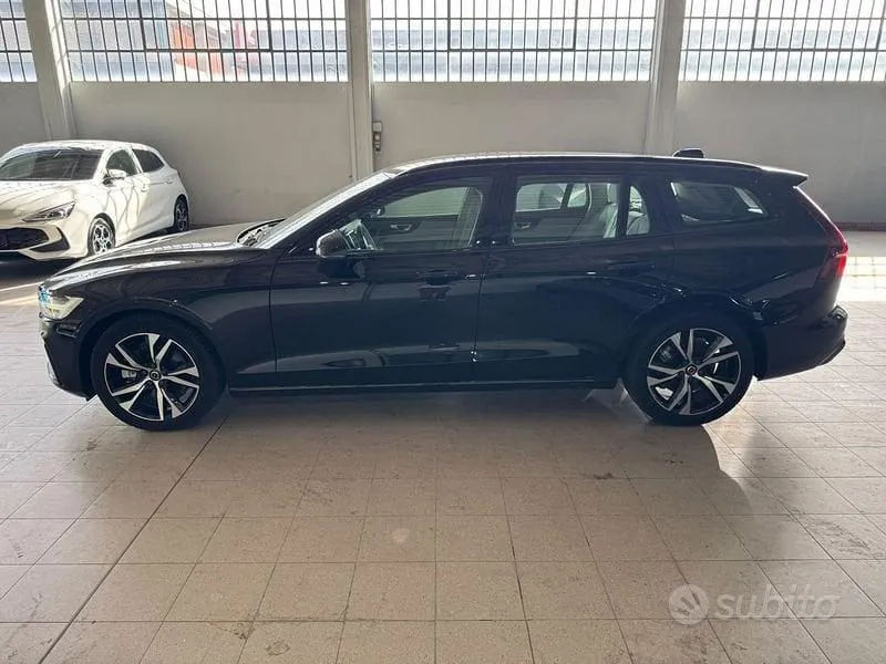 Volvo V60 2023 photo 4