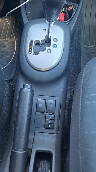 Toyota Yaris 2006 photo 2