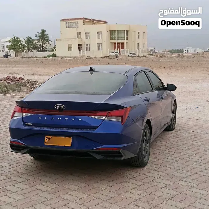 Hyundai Elantra 2023 photo 3
