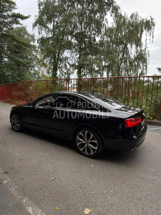 Audi A6 2012 photo 4