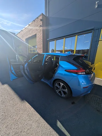 Nissan Leaf 2022 photo 3