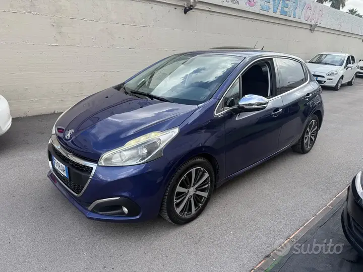 Peugeot 208 2015 photo 3