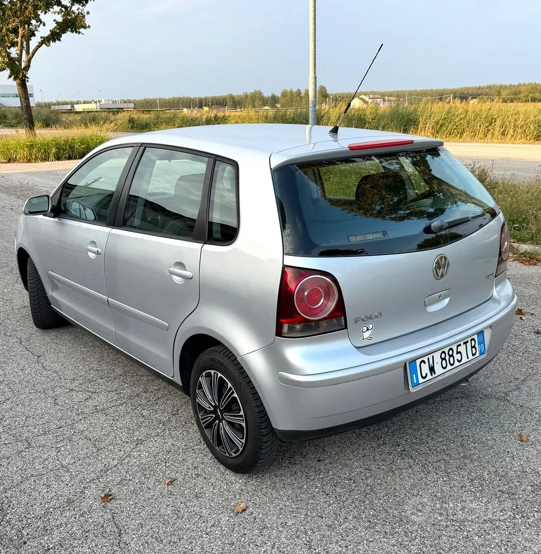 Volkswagen Polo 2005 photo 4