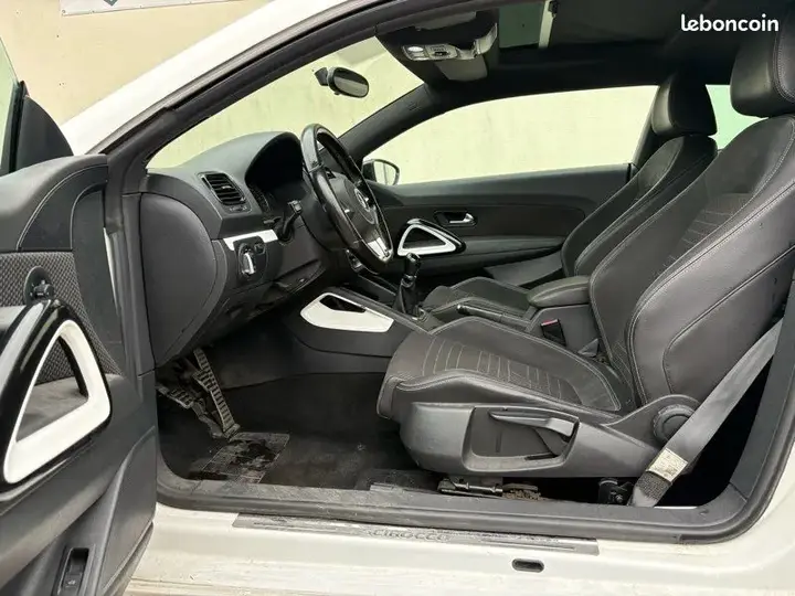 Volkswagen Scirocco 2009 photo 4