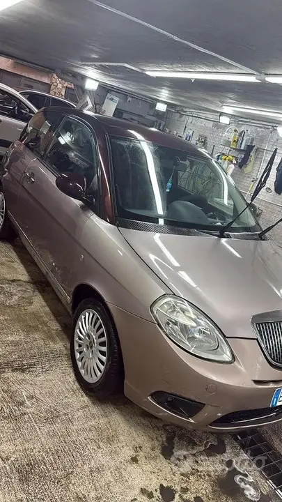 Lancia Ypsilon 2010 photo 3