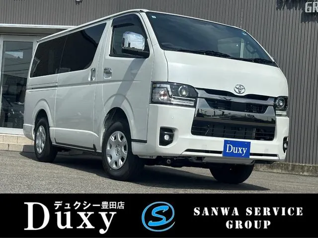 Toyota Hiace Van
