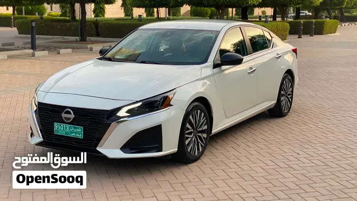 Nissan Altima 2024 photo 2