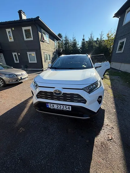 Toyota Rav4 2021 photo 4