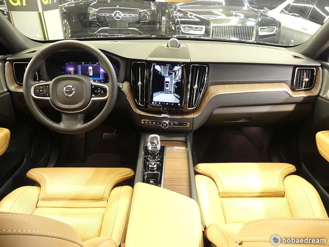 Volvo Xc60 2023 photo 4