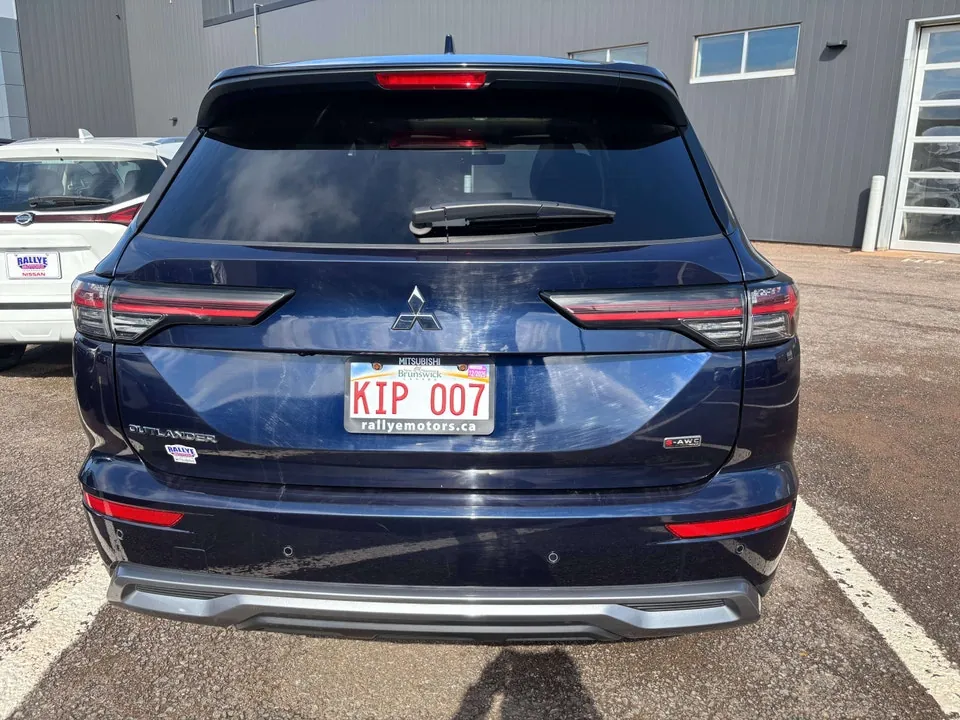 Mitsubishi Outlander 2025 photo 4