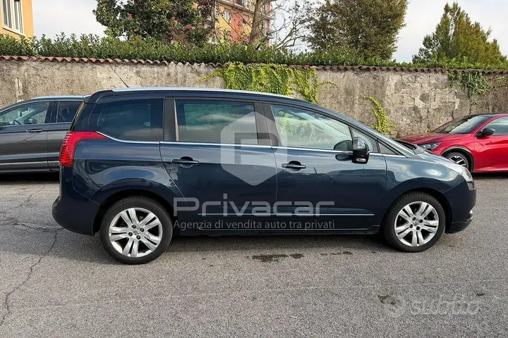 Peugeot 5008 2013 photo 4