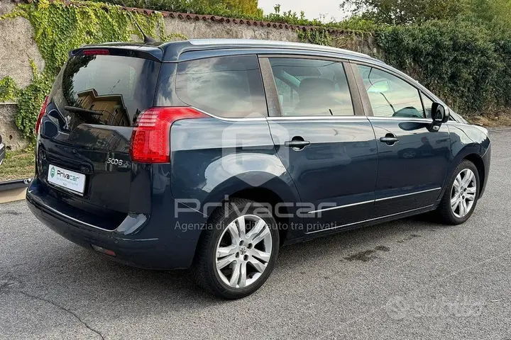 Peugeot 5008 2013 photo 5