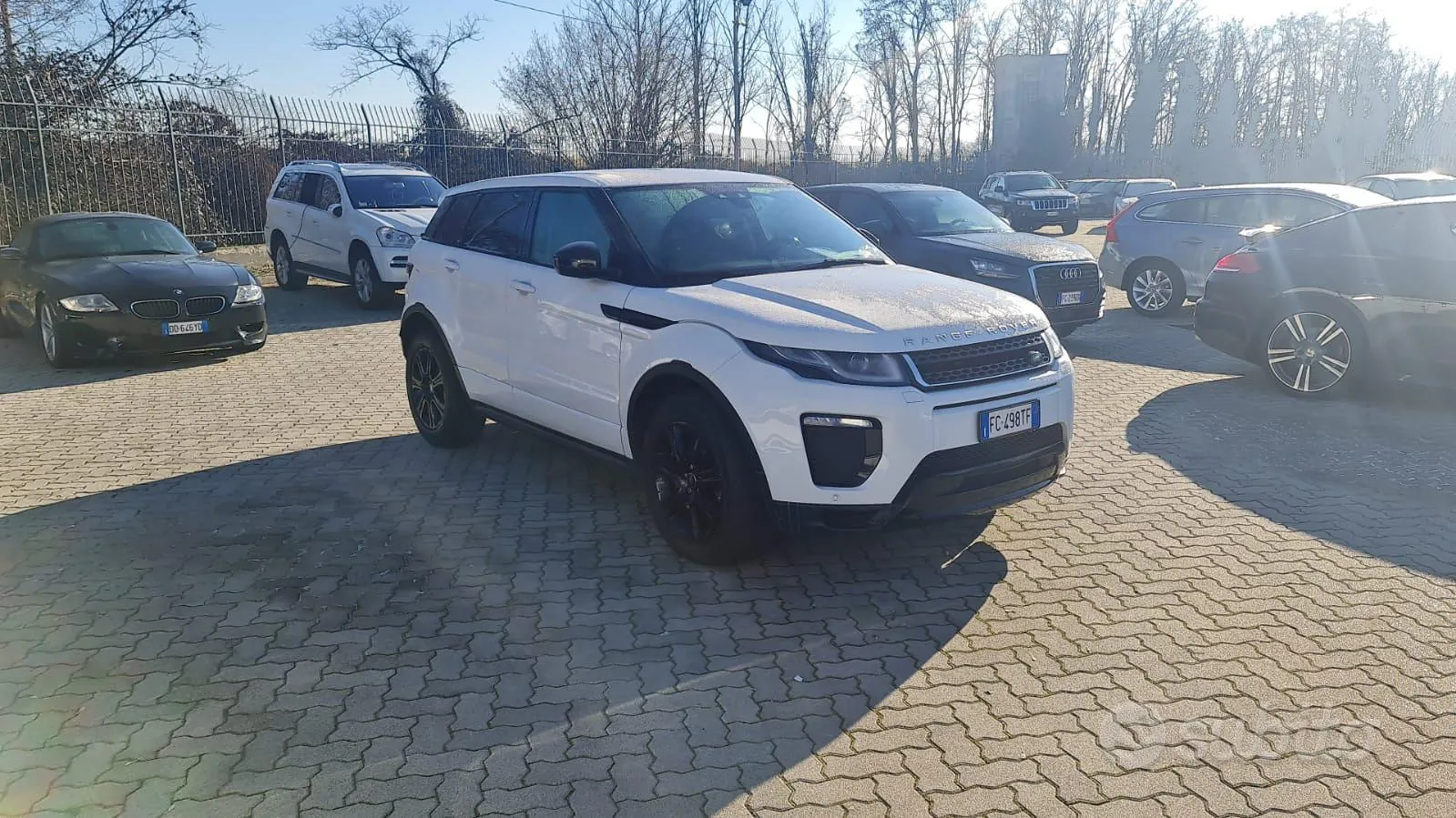 Land Rover Evoque 2016 photo 2