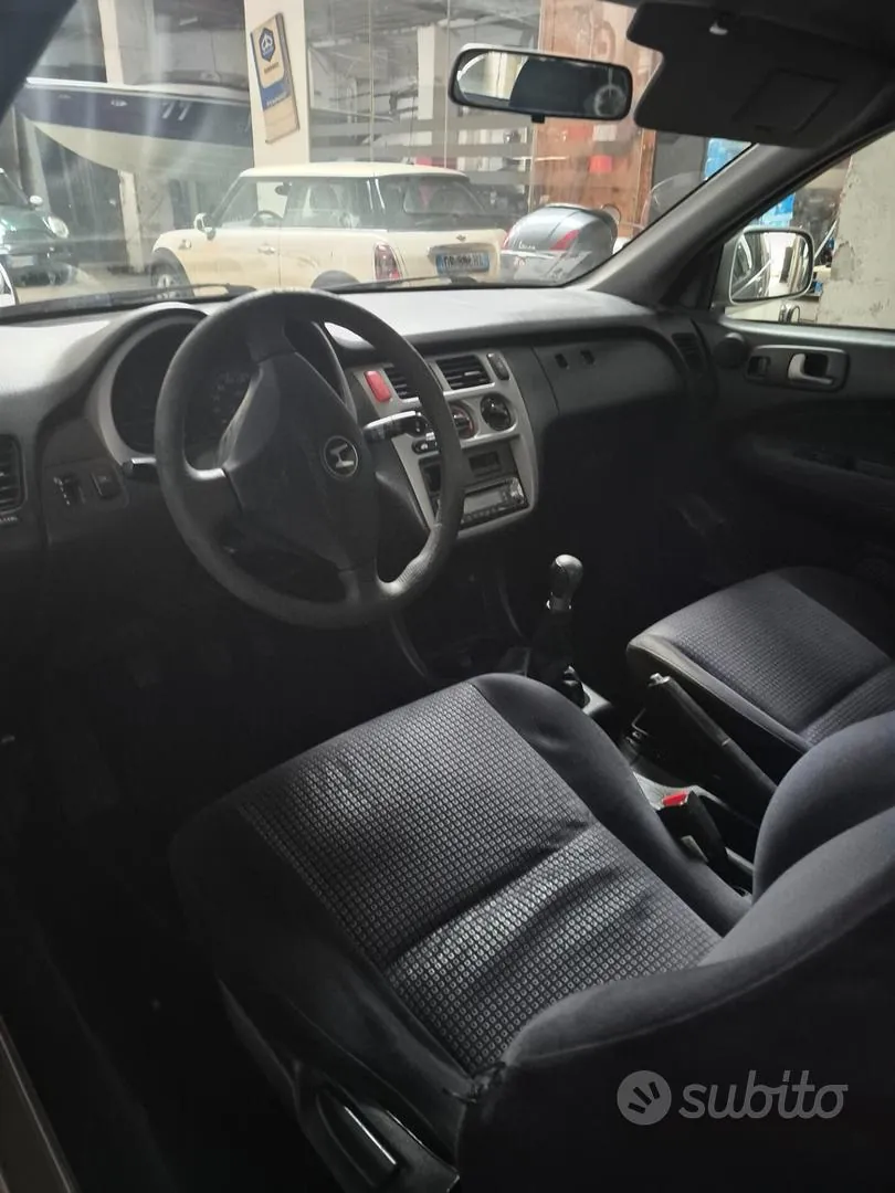 Honda Hr-V 2004 photo 2