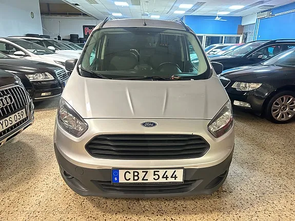 Ford Transit Courier 2016 photo 2