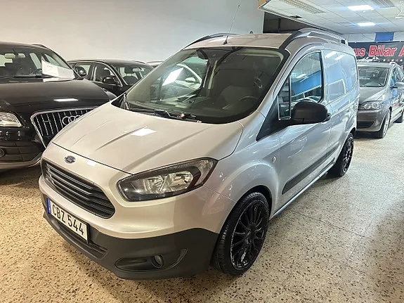 Ford Transit Courier 2016 photo 3
