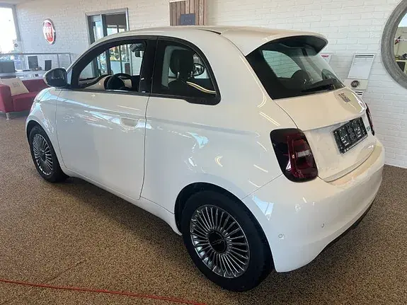 Fiat 500E 2024 photo 3