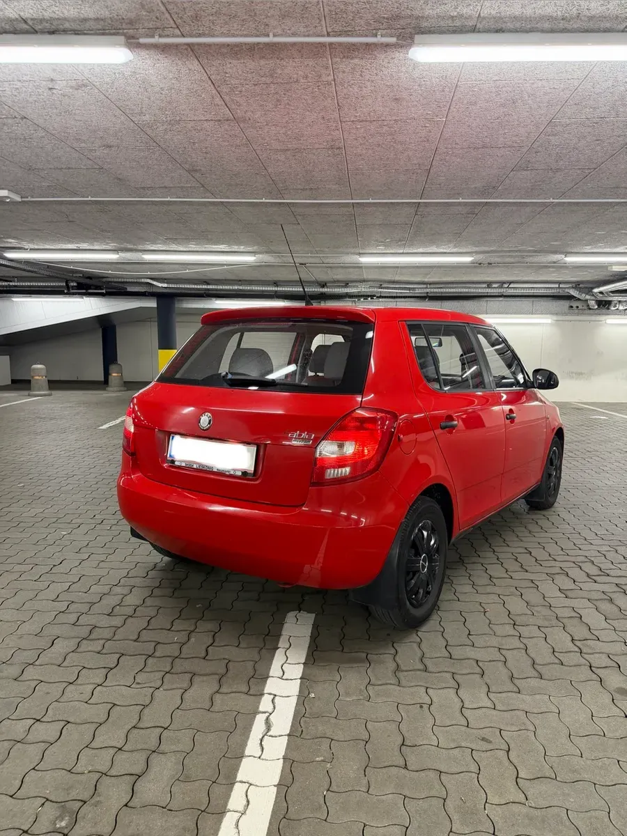 Skoda Fabia 2008 photo 3
