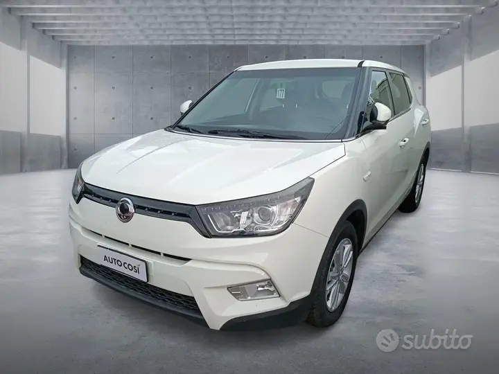 KG Mobility Tivoli 2015 photo 2