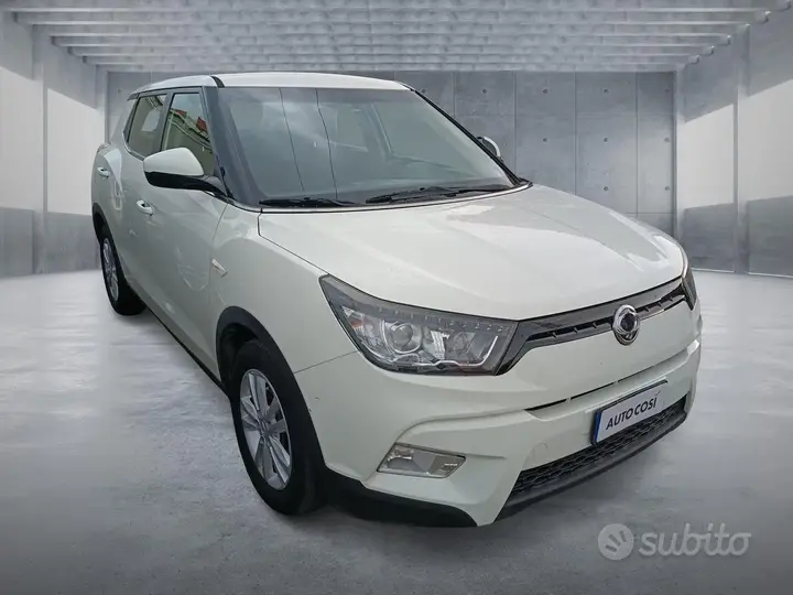 KG Mobility Tivoli 2015 photo 3