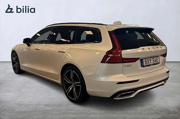 Volvo V60 2022 photo 2